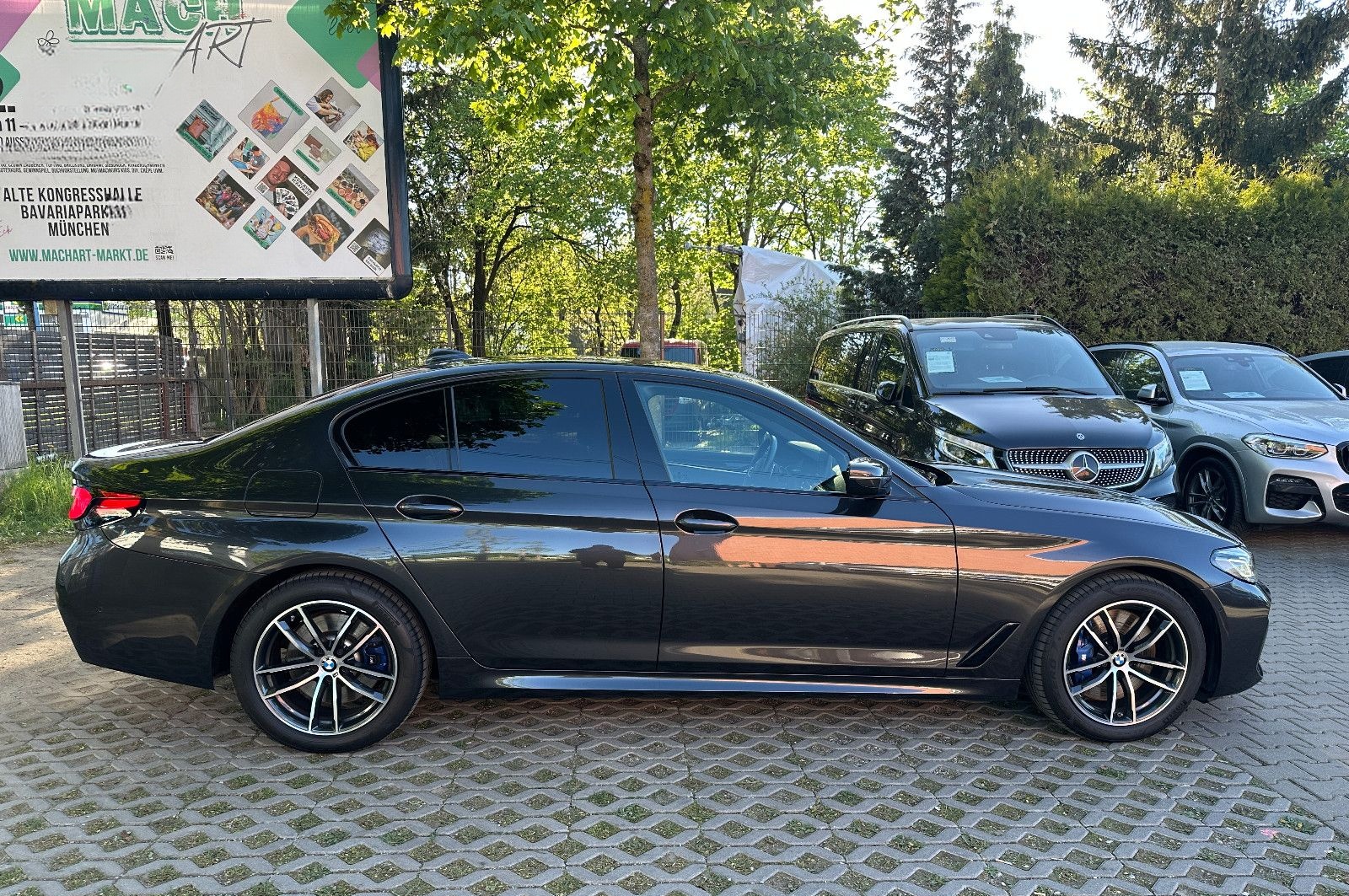 BMW 530 d xDrive MSport*Glass.Dach*Head Up*Massage foto 6