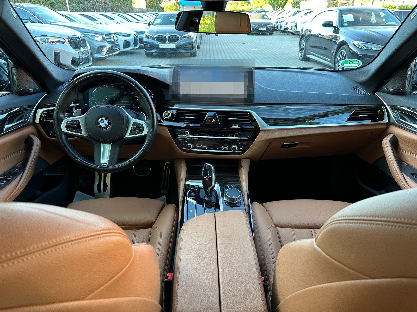 BMW 520d M-Sport*Glasdach*Harman*Kamera*AHK*4 Zonen foto 20