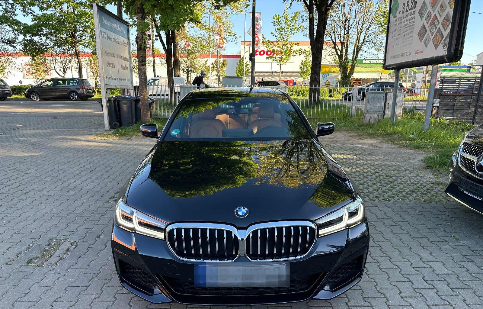 BMW 520d M-Sport*Glasdach*Harman*Kamera*AHK*4 Zonen foto 9