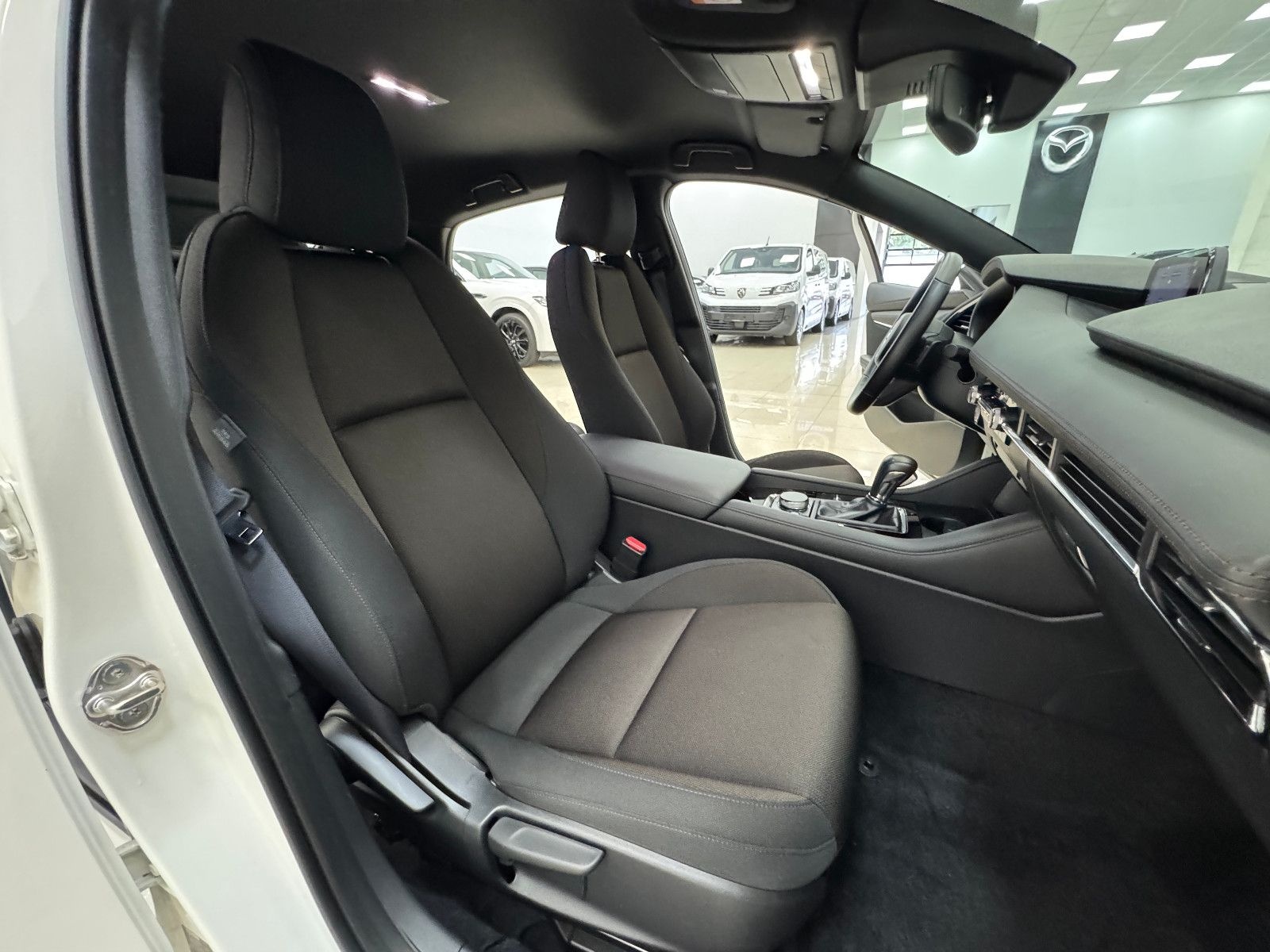 Mazda 3 5HB Selection SKYACTIV-G 2.0 M Hybrid 6AG *LHZ foto 12