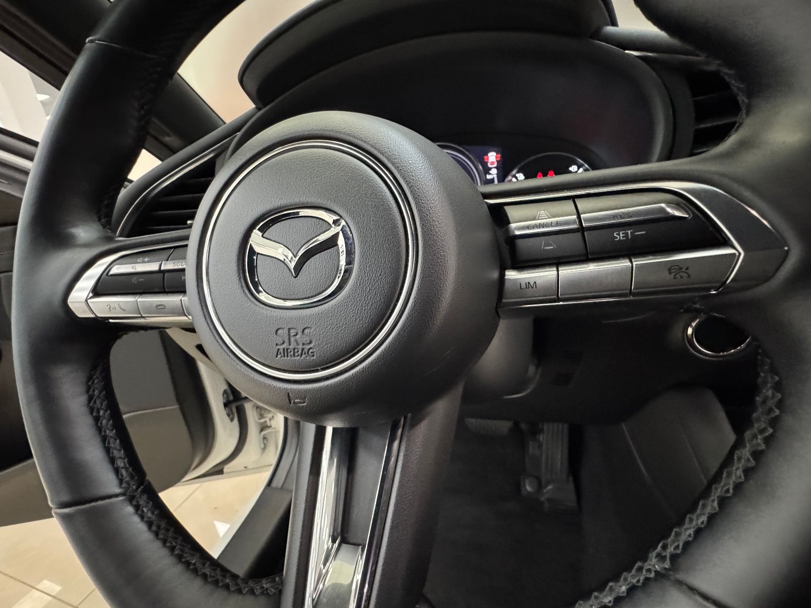 Mazda 3 5HB Selection SKYACTIV-G 2.0 M Hybrid 6AG *LHZ foto 24