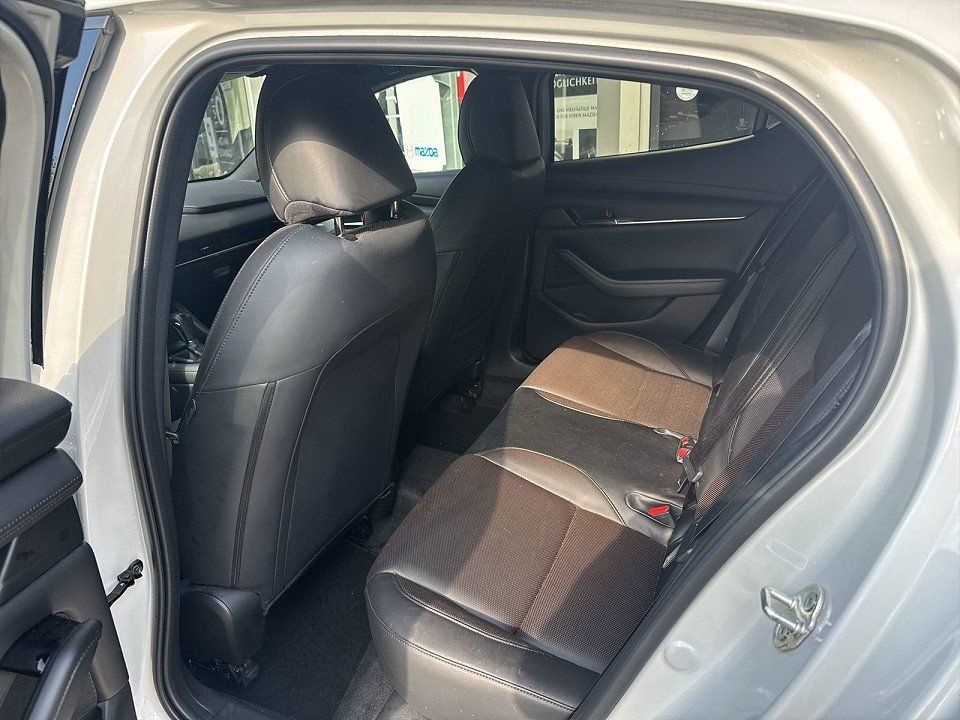 Mazda 3 2.0 Exclusive-line COMB DASO DESI *360°*Matrix foto 8