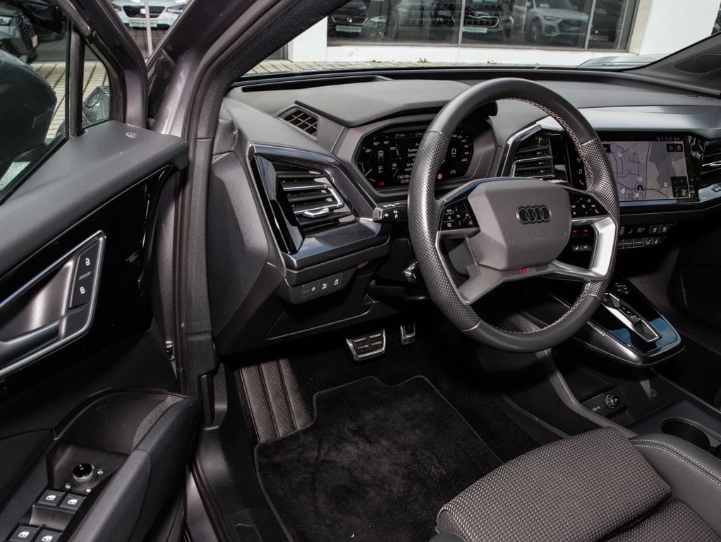 Audi Q4 e-tron 50 qu. S line Int. AHK Matrix Wärmep. foto 11