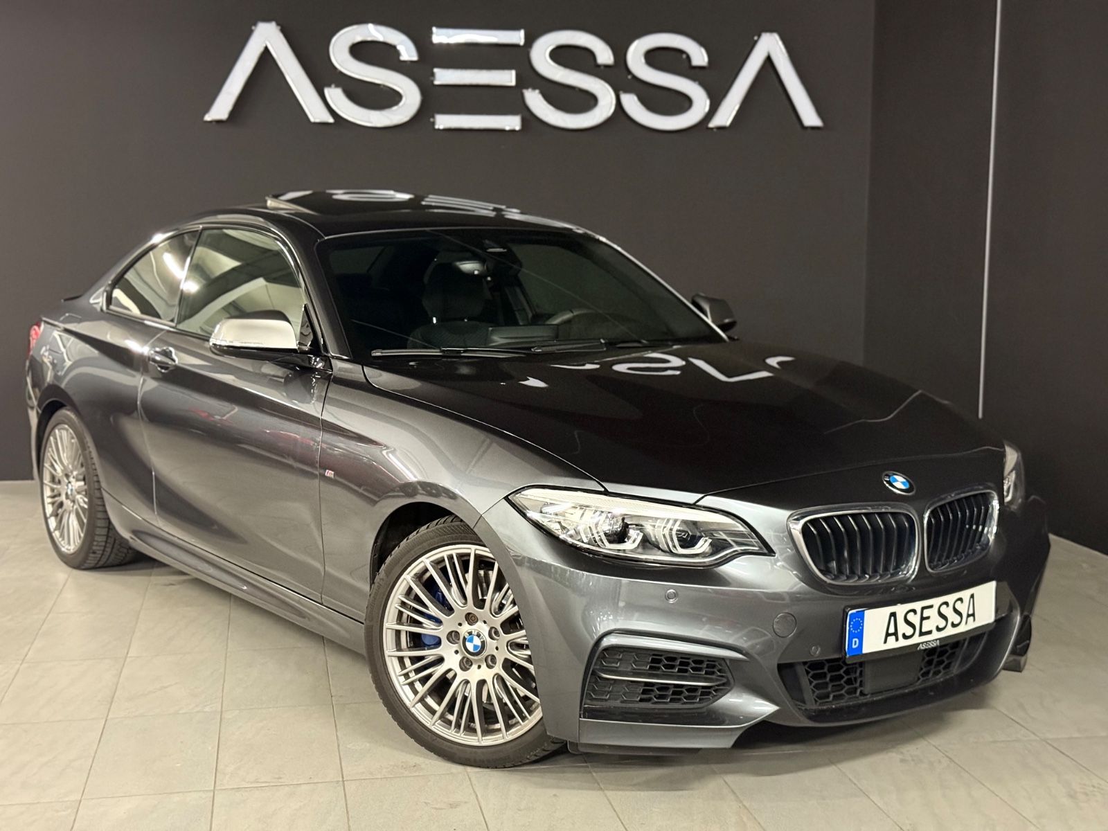 BMW M240i*DE-FZG*DISTRONIC*SAG*LED*NAVIPROF*SD*18.Z