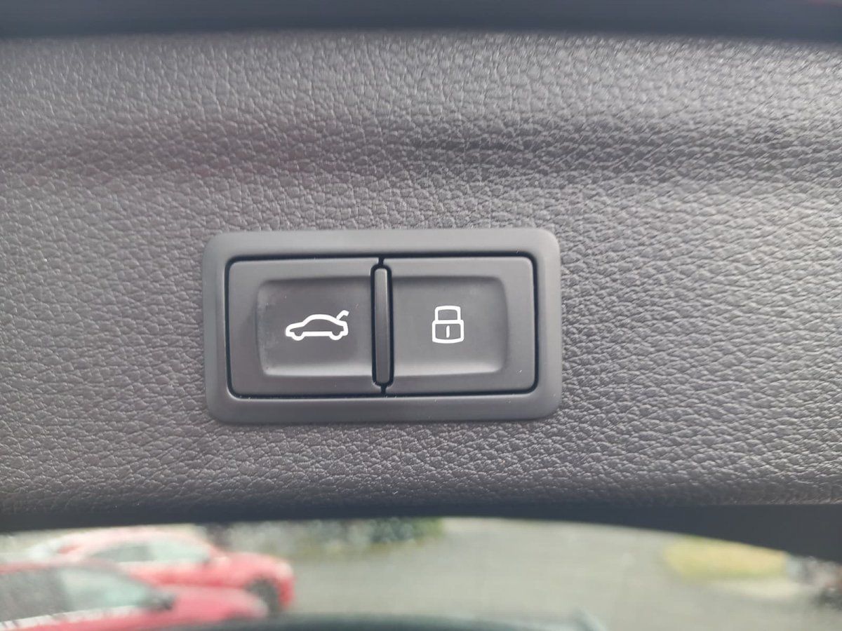 Audi Q3 ALCANTARA/AHK/8-FACH BEREIFT/E-HECKKLAPPE foto 12