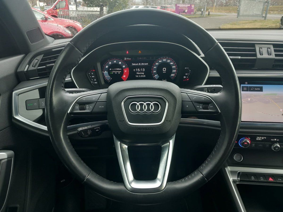Audi Q3 ALCANTARA/AHK/8-FACH BEREIFT/E-HECKKLAPPE foto 21