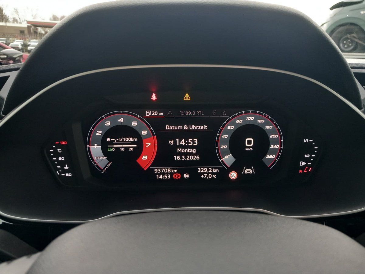 Audi Q3 ALCANTARA/AHK/8-FACH BEREIFT/E-HECKKLAPPE foto 24