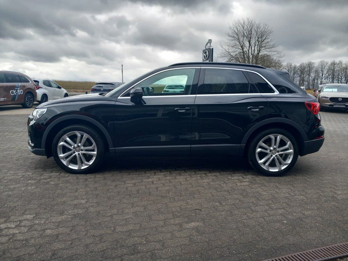 Audi Q3 ALCANTARA/AHK/8-FACH BEREIFT/E-HECKKLAPPE foto 8
