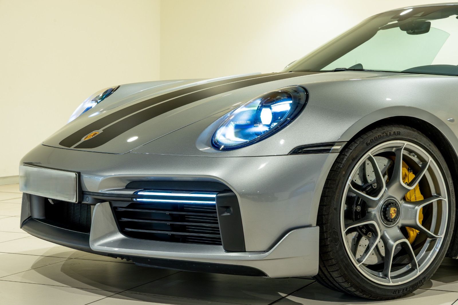 Porsche 911 Turbo S Cabriolet foto 2