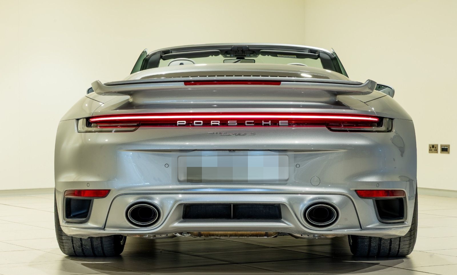 Porsche 911 Turbo S Cabriolet foto 4