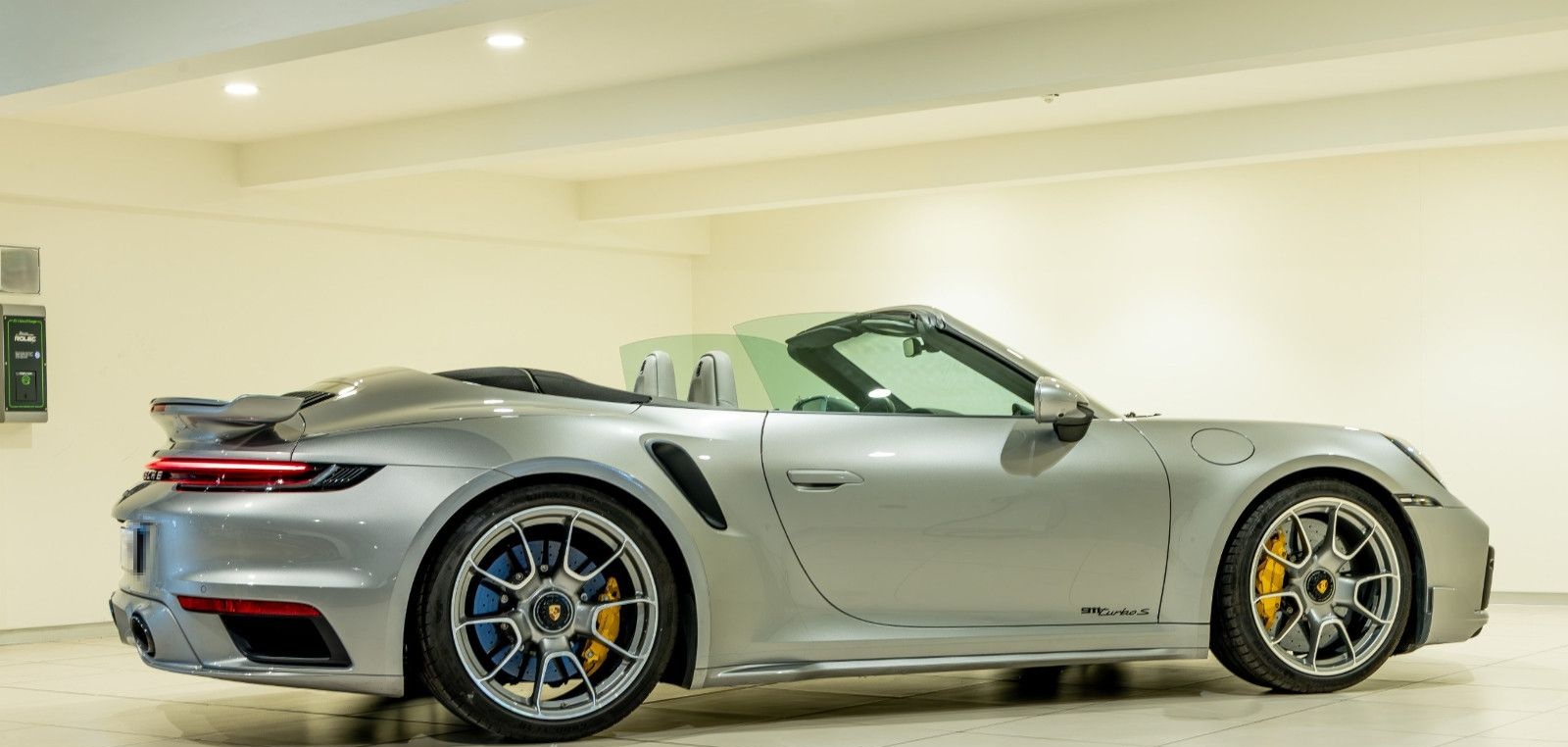 Porsche 911 Turbo S Cabriolet foto 6