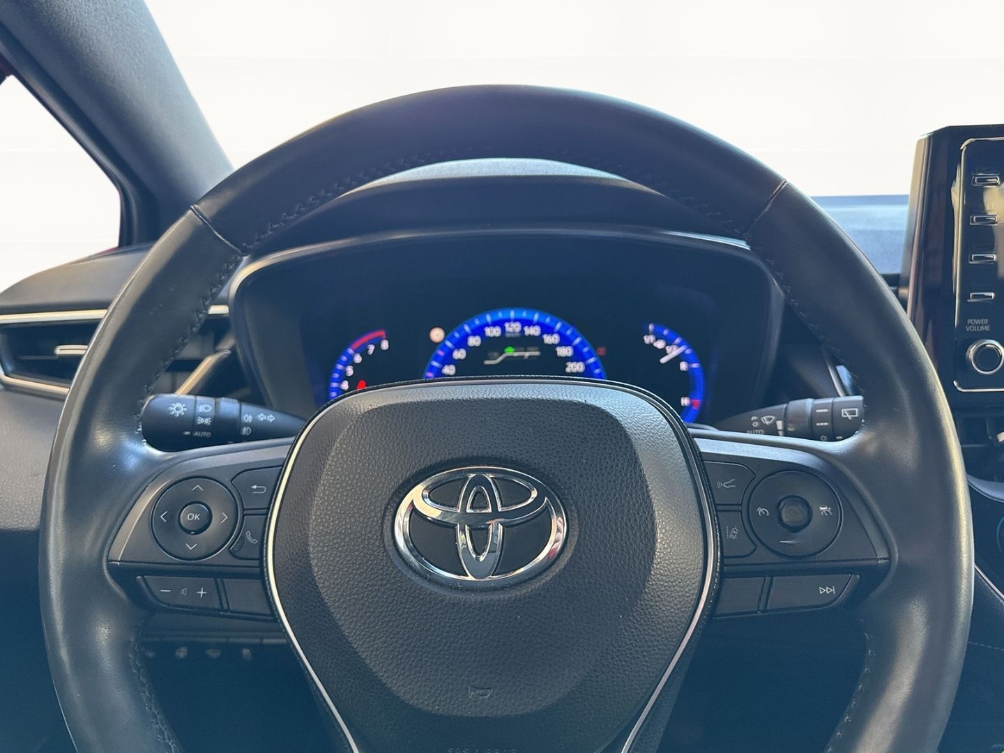 Toyota Corolla Touring Sports 2.0l Hybrid Club +Navi +L foto 11