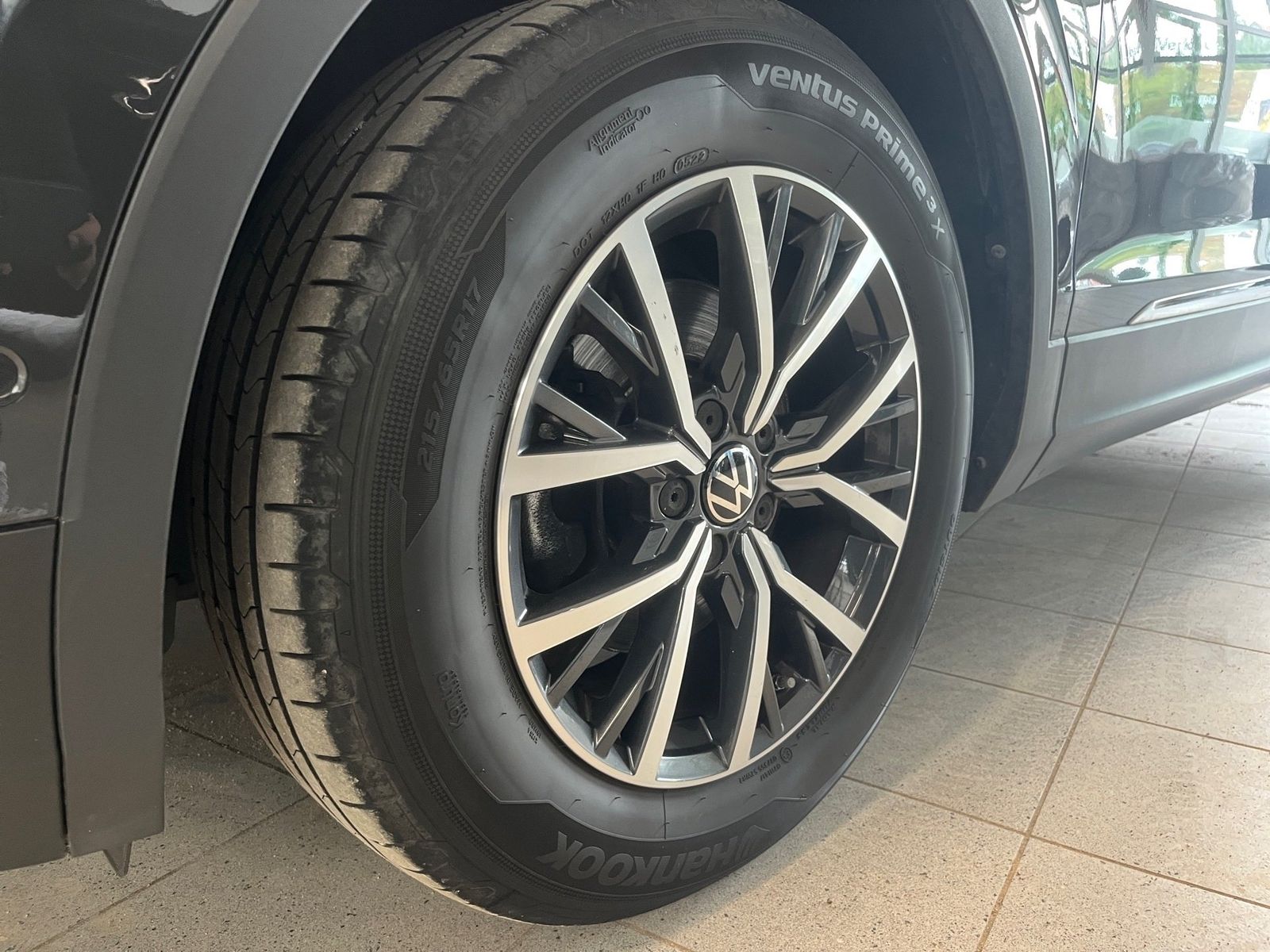 Volkswagen Tiguan LIFE TSI+ALU 17+NAVI+PARK ASSIST+TRAVEL A foto 14