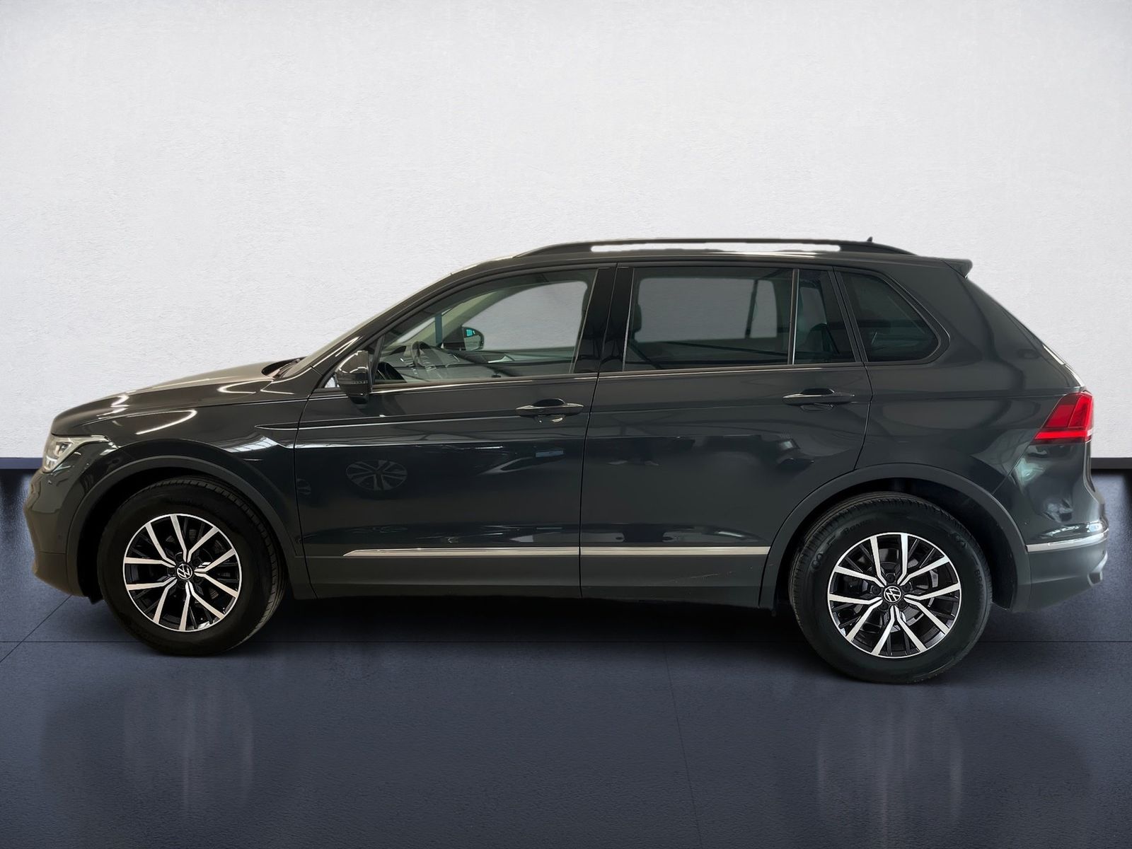 Volkswagen Tiguan LIFE TSI+ALU 17+NAVI+PARK ASSIST+TRAVEL A foto 3