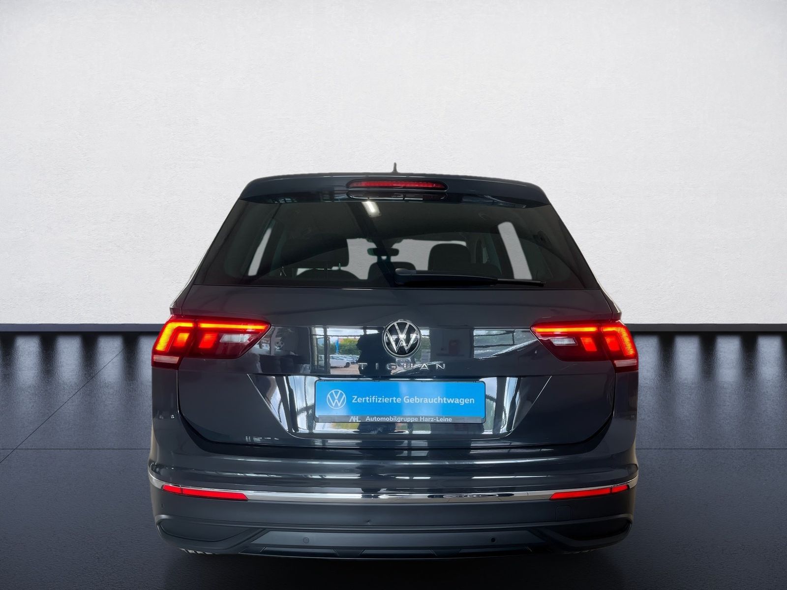 Volkswagen Tiguan LIFE TSI+ALU 17+NAVI+PARK ASSIST+TRAVEL A foto 5