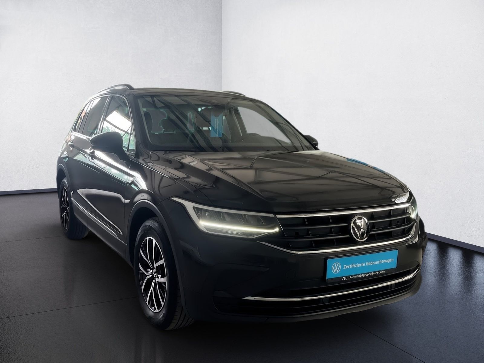 Volkswagen Tiguan LIFE TSI+ALU 17+NAVI+PARK ASSIST+TRAVEL A foto 8