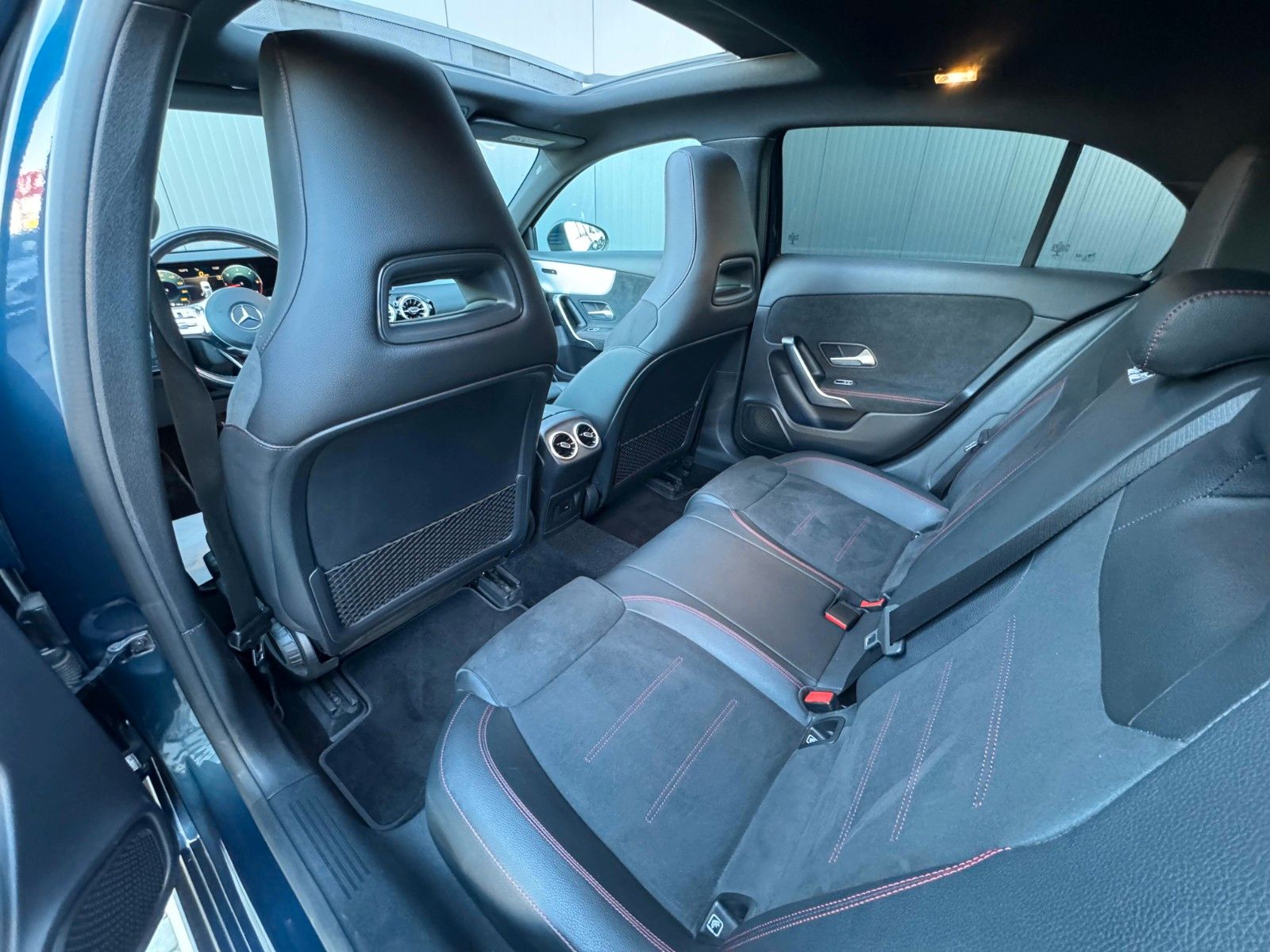 Mercedes-Benz A200d*AMG*Panorama*Alcantara*Ambiente*Kamera* foto 15