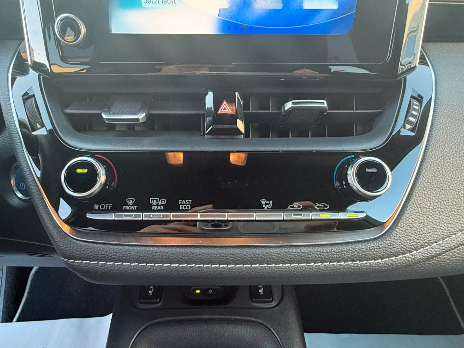 Toyota Corolla Hybrid Team D KAMERA/KLIMA/NAVI/CARPLAY foto 13