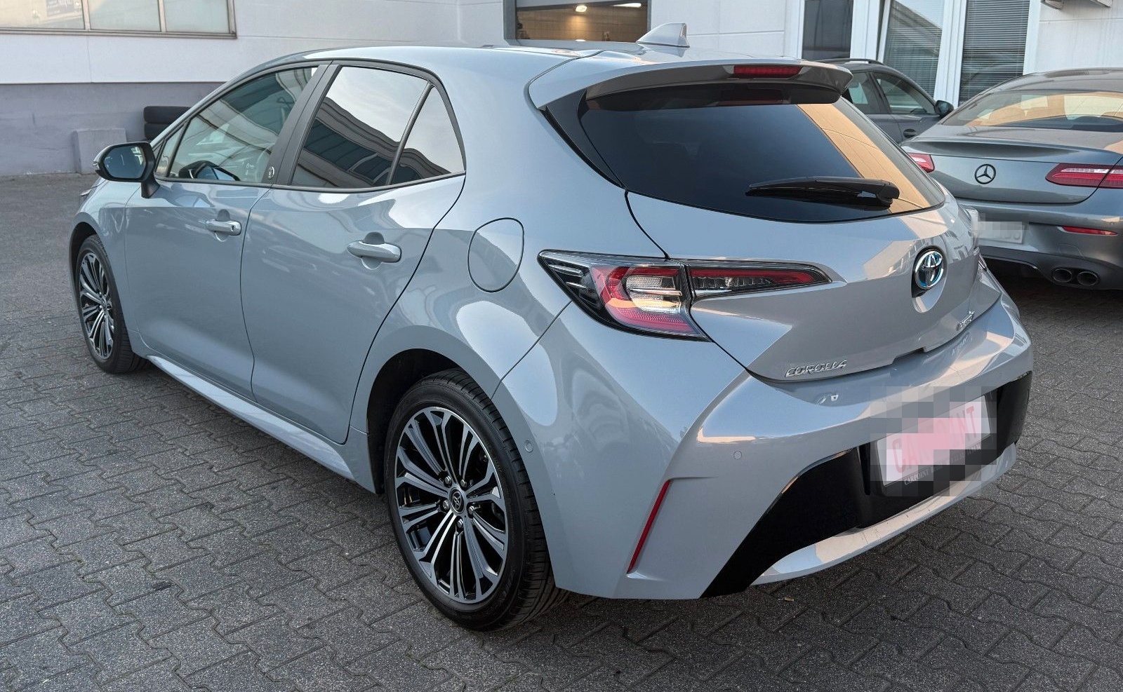 Toyota Corolla Hybrid Team D KAMERA/KLIMA/NAVI/CARPLAY foto 6