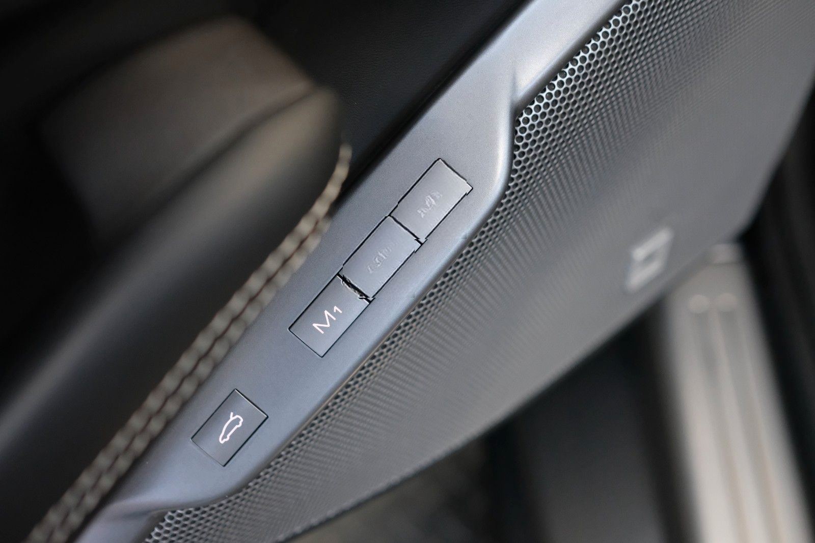 Ferrari Portofino M/CARBON/ADAS/JBL/BELÜFTUNG/360CAMERA foto 22
