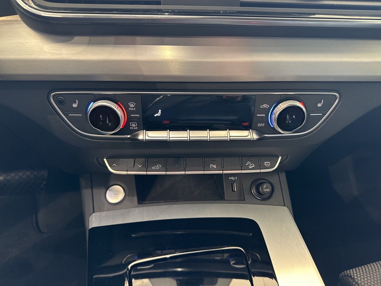 Audi Q5 50 TFSI e Qu. S LINE HEADUP PANO foto 15