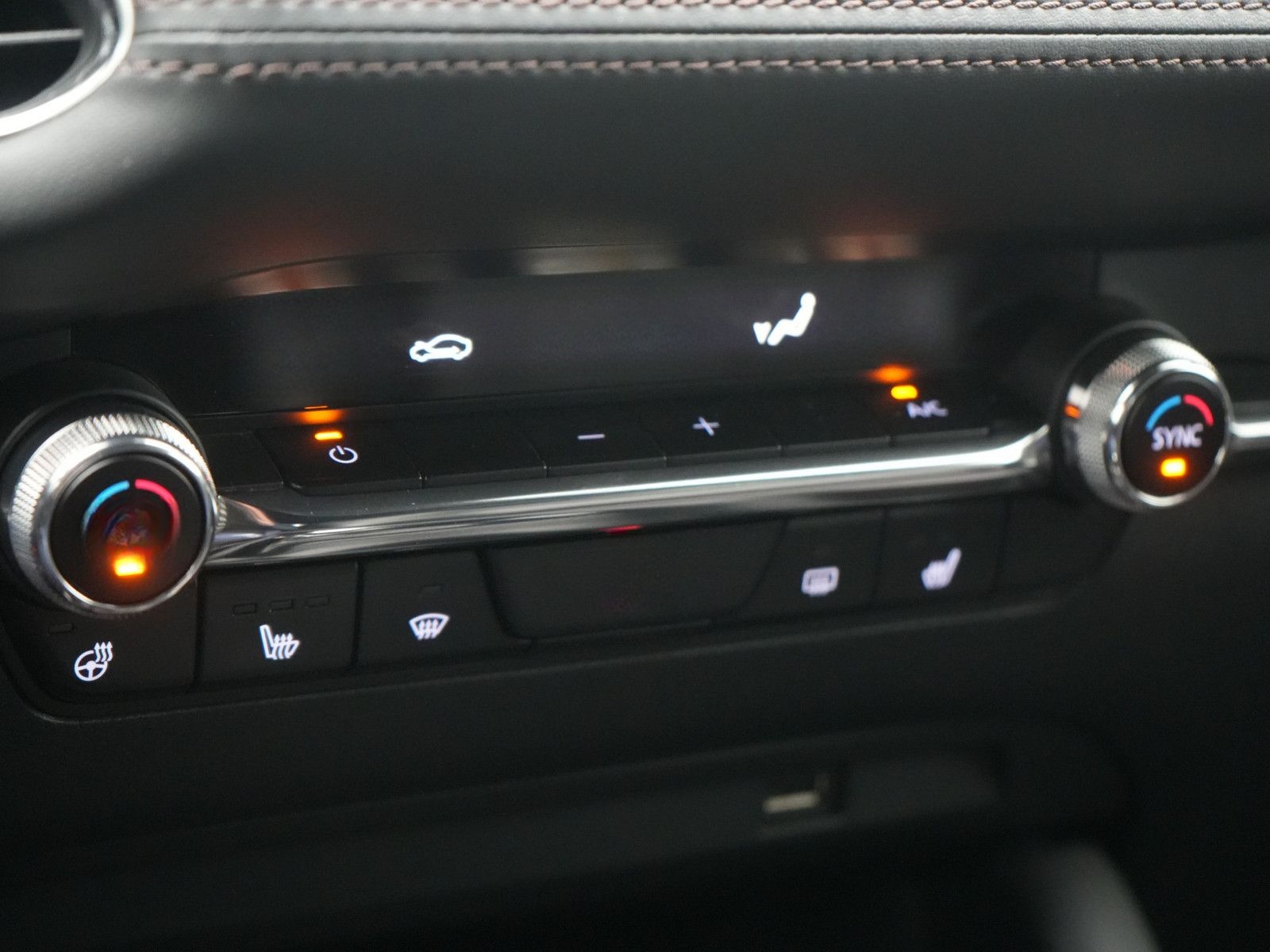 Mazda 3 NAVI LEDER ACC BOSE HUD MEMORY SHZ MATRIX foto 14