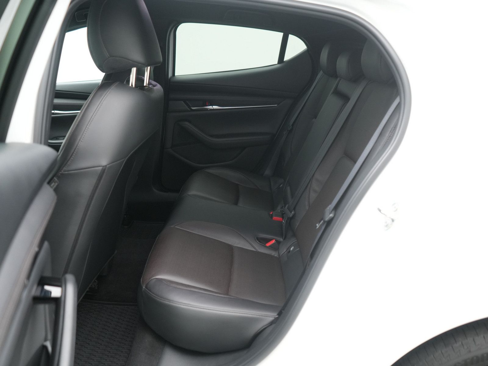 Mazda 3 NAVI LEDER ACC BOSE HUD MEMORY SHZ MATRIX foto 9