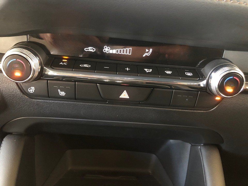 Mazda 3 2.5l Sondermodell Takumi Matrix-LED foto 16
