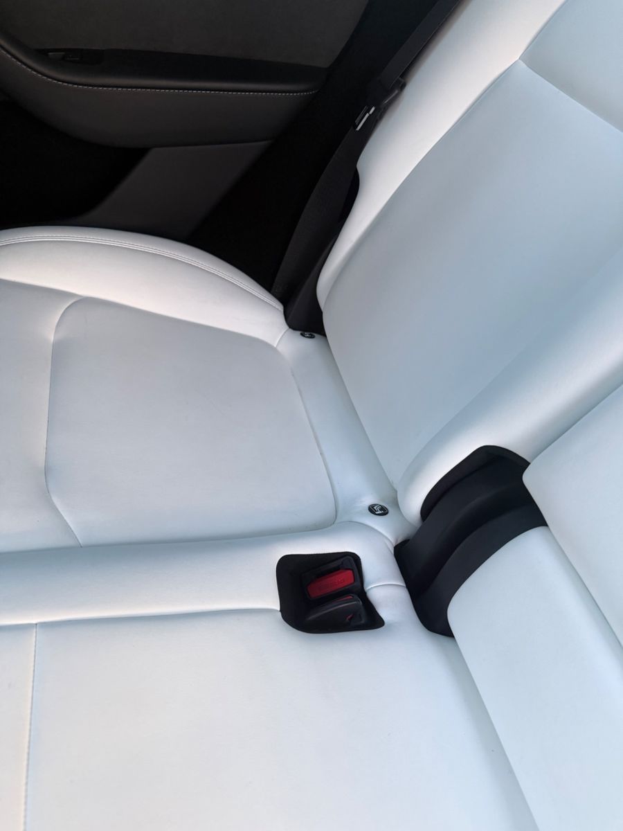 Tesla Model Y 2024 RWD | Schwarz/Weiß | 1. Hand foto 7
