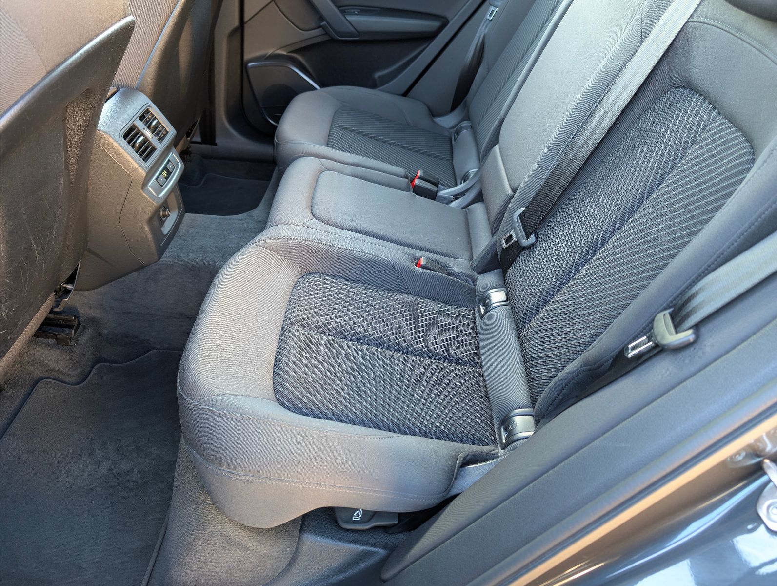 Audi Q5 50 TFSI e quattro advanced*AHK*Pano foto 16