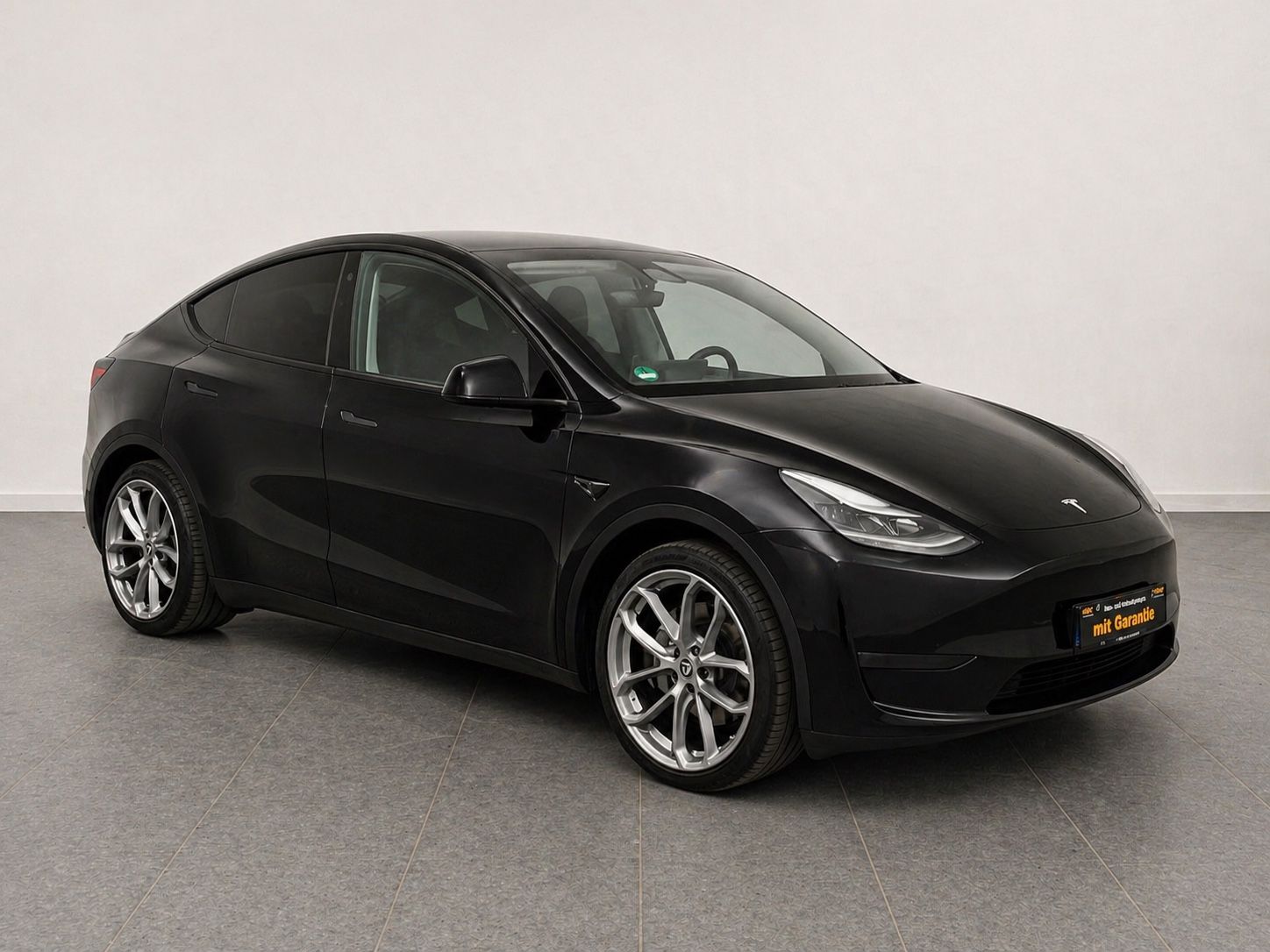 Tesla Model Y RWD