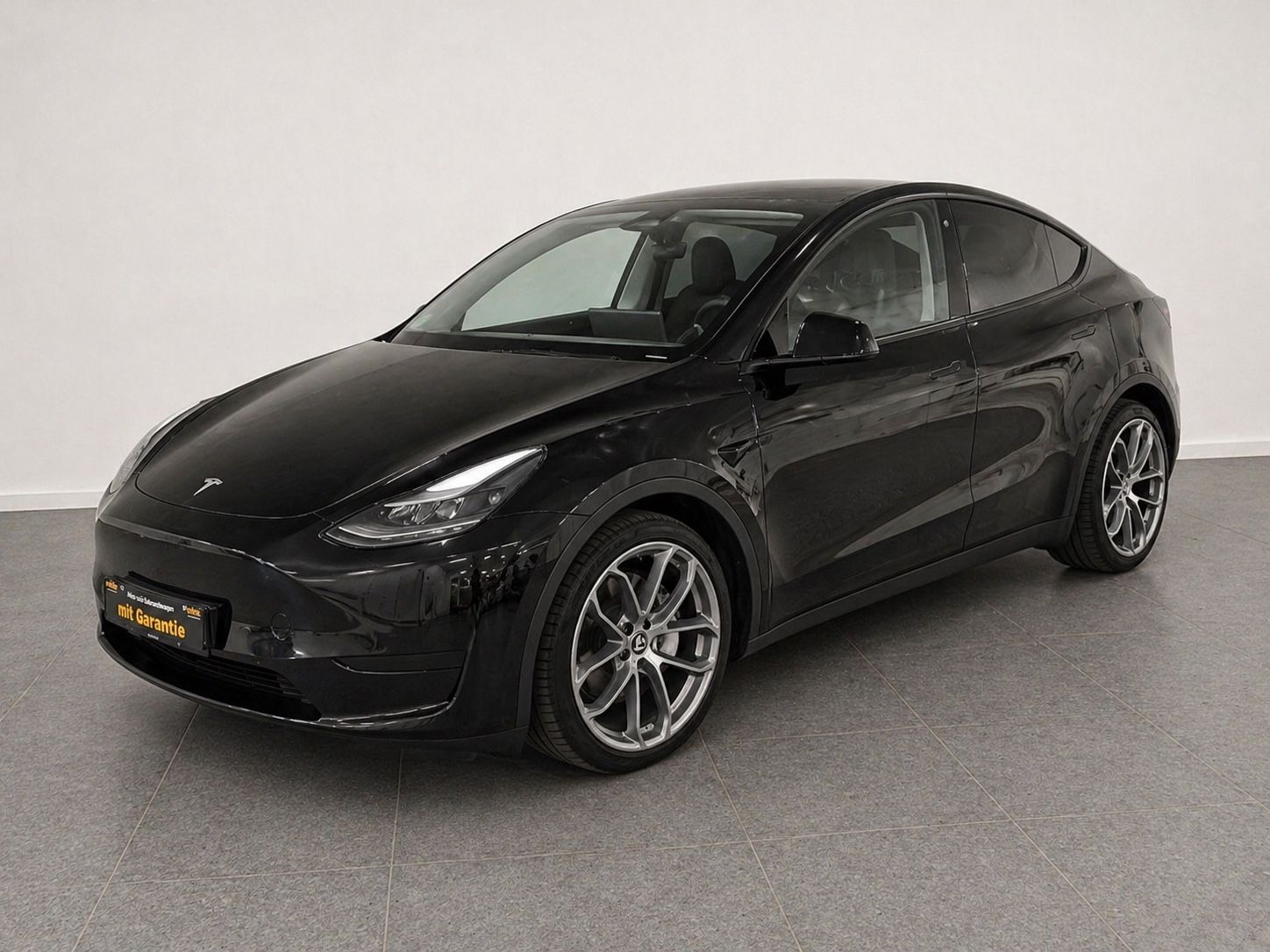 Tesla Model Y RWD foto 2