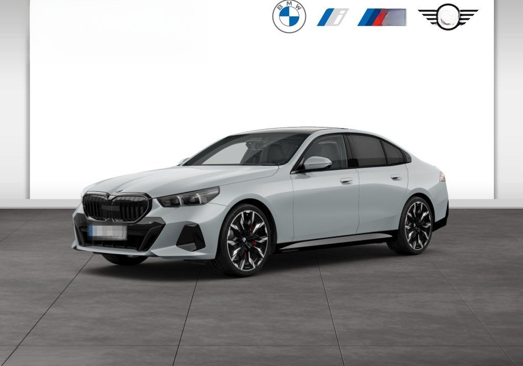 BMW 540d xDrive Limousine M Sportpaket Head-Up DAB