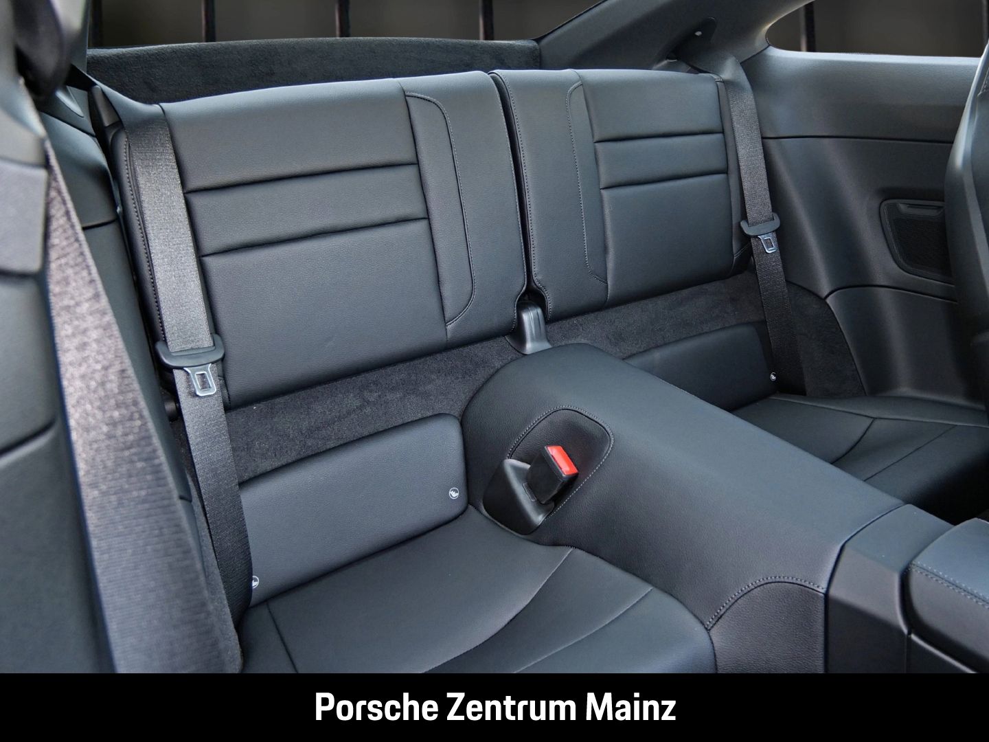 Porsche 992 911 Carrera Sportabgas Surround View BOSE foto 5