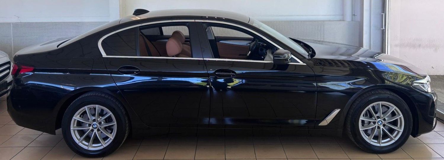 BMW 530 d Business LED Kamera ACC CarPlay H&K Virtua foto 2