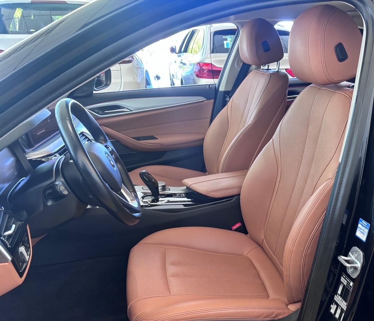 BMW 530 d Business LED Kamera ACC CarPlay H&K Virtua foto 9