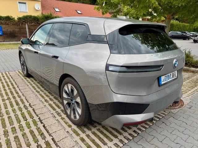 BMW iX xDrive40 Adaptiv FWK AHK foto 4