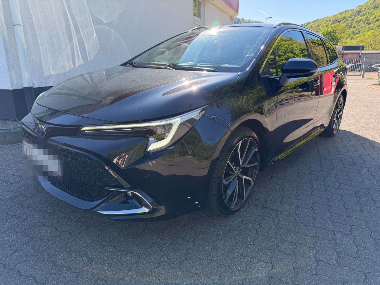 Toyota Corolla Touring Sports Hybrid Lounge foto 2