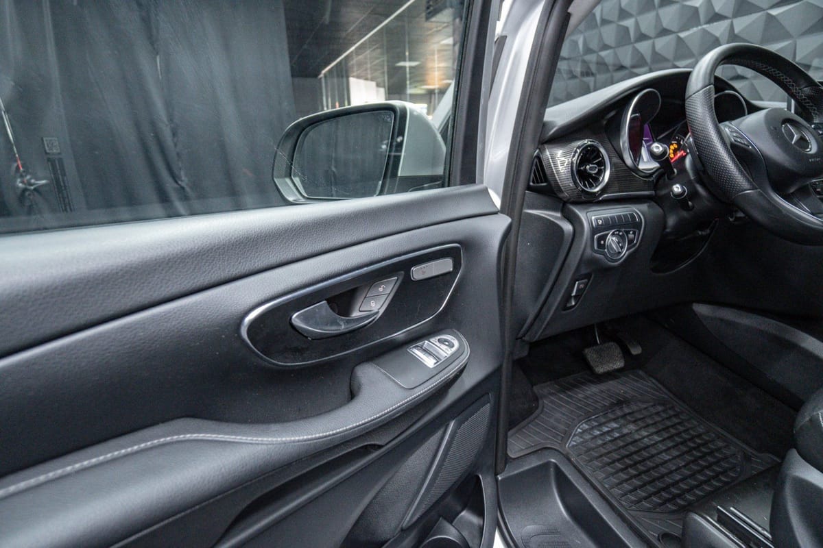 Mercedes-Benz V 250 Extralang AVANTGARDE 7Sitze foto 11