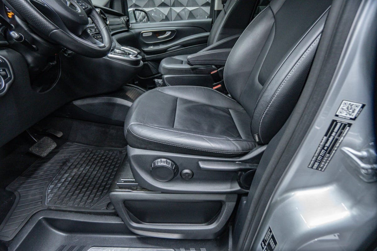 Mercedes-Benz V 250 Extralang AVANTGARDE 7Sitze foto 14