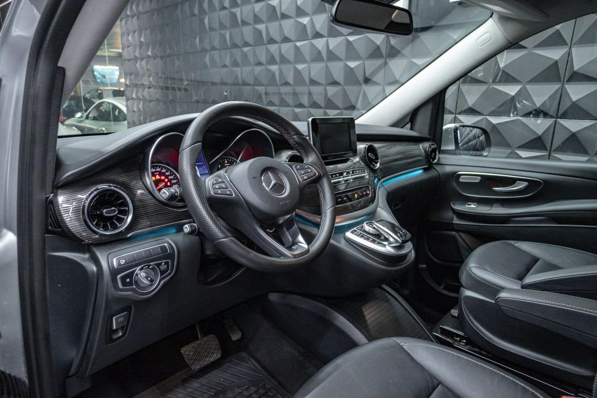 Mercedes-Benz V 250 Extralang AVANTGARDE 7Sitze foto 15