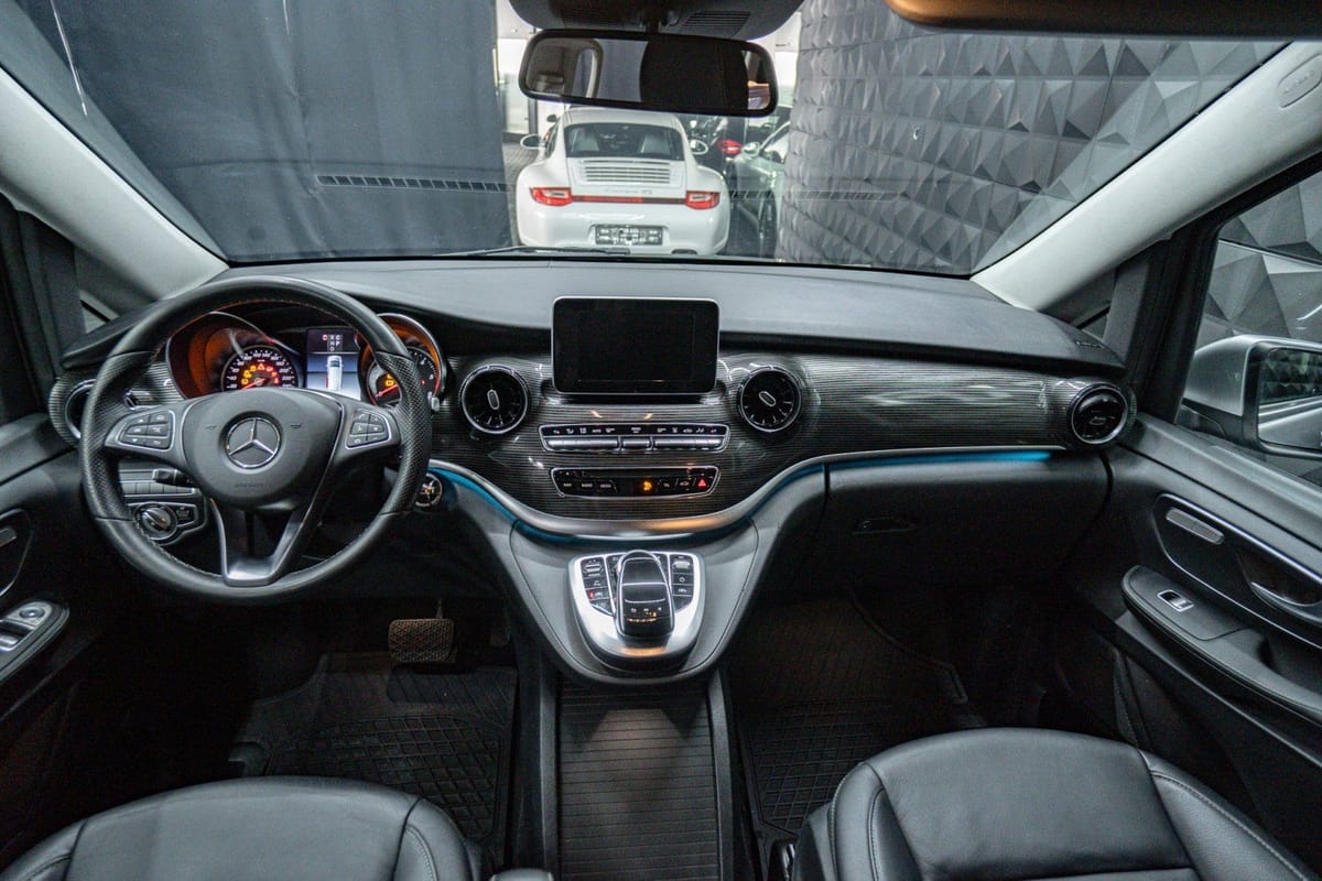 Mercedes-Benz V 250 Extralang AVANTGARDE 7Sitze foto 19