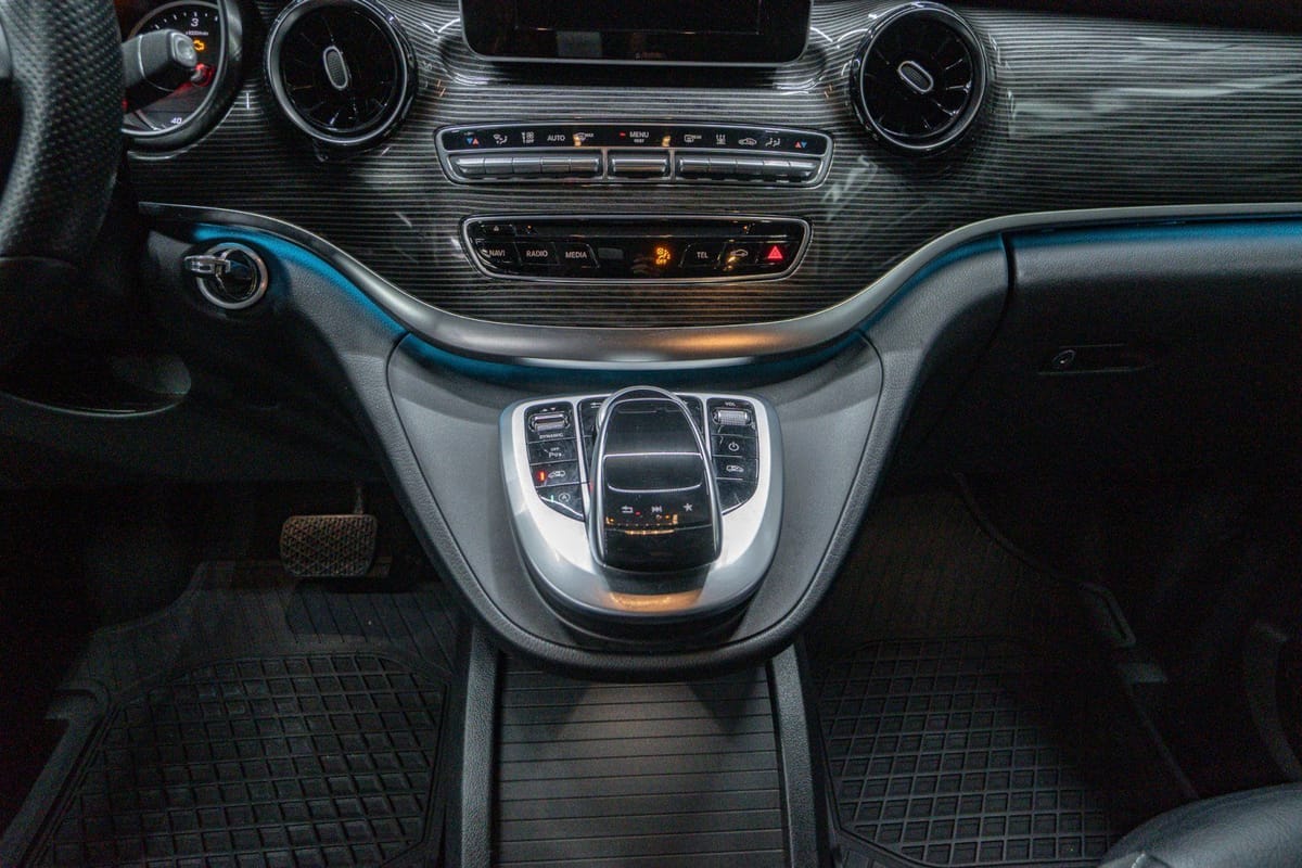 Mercedes-Benz V 250 Extralang AVANTGARDE 7Sitze foto 21