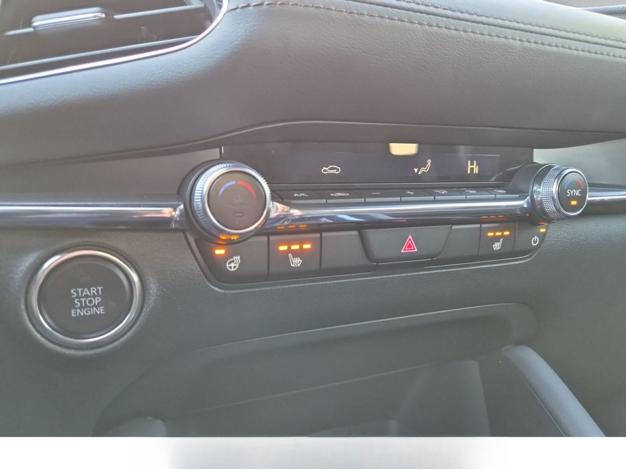 Mazda 3 5 HB 2.0L e-Skyactive G AT Exclusive-Line Navi foto 25