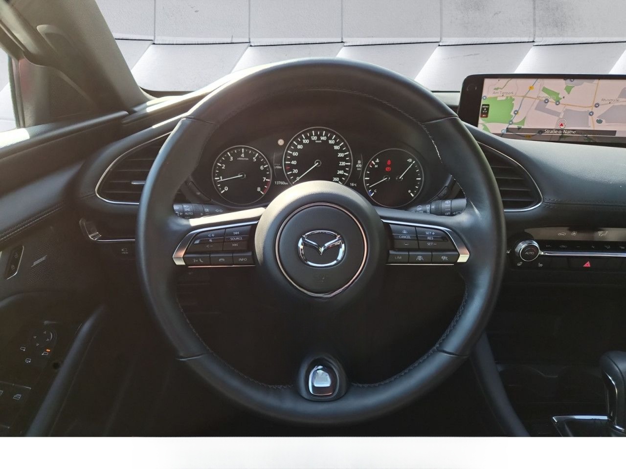 Mazda 3 5 HB 2.0L e-Skyactive G AT Exclusive-Line Navi foto 10
