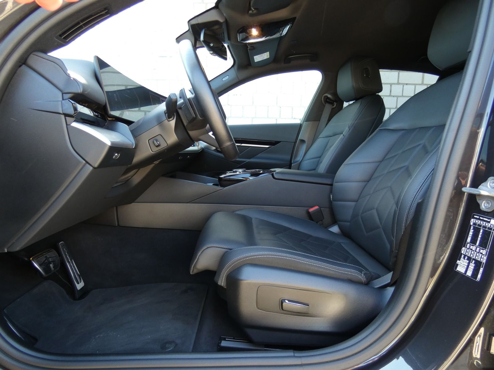 BMW 520d Limousine M Sportpaket DAB LED Komfortzg. foto 11