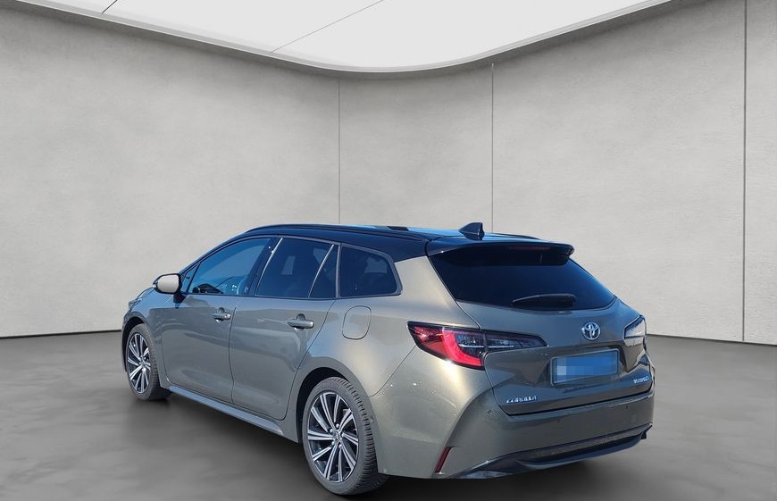 Toyota Corolla 2.0 Hybrid Team D foto 3