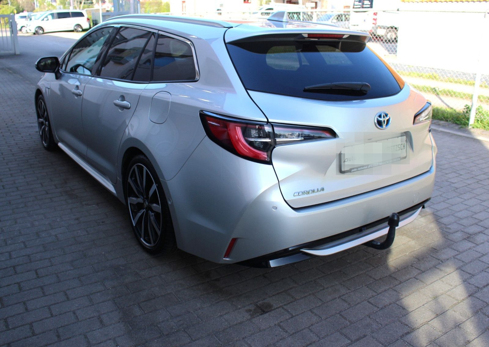 Toyota Corolla Touring Sports Hybrid Lounge 2.0 AHK foto 2