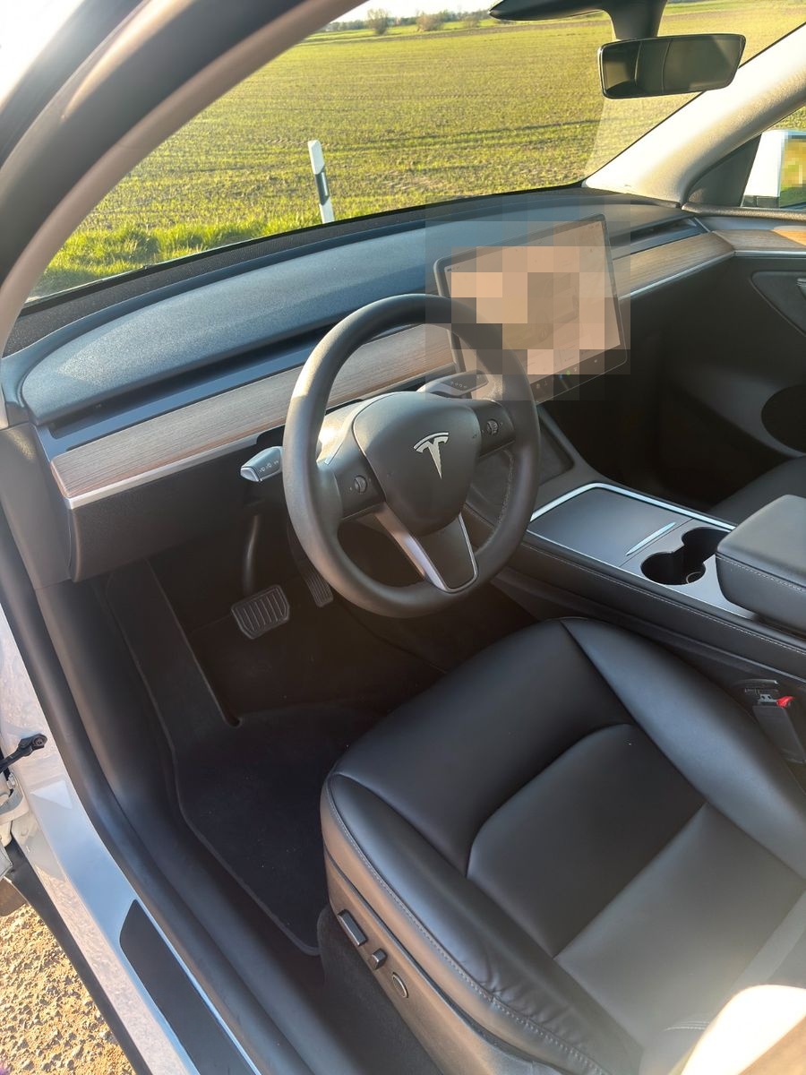 Tesla Model Y Long Range Dual AWD foto 5