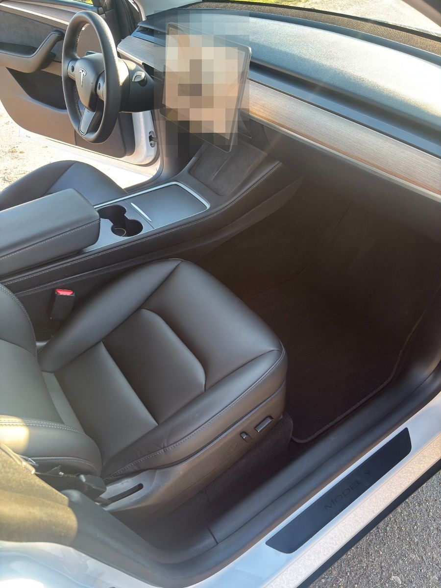 Tesla Model Y Long Range Dual AWD foto 8